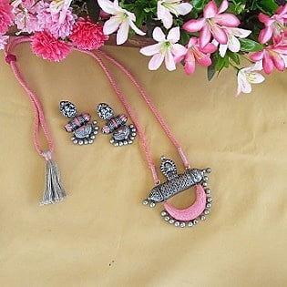 Pink neck chain with jumka